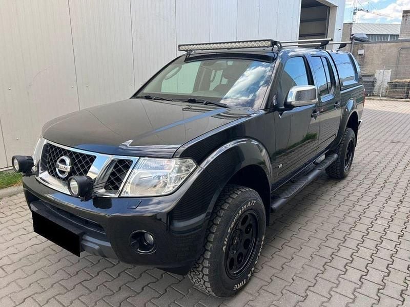 Gebraucht Nissan Navara 231 PS (169 kW) 2013 Schwarz Pickup