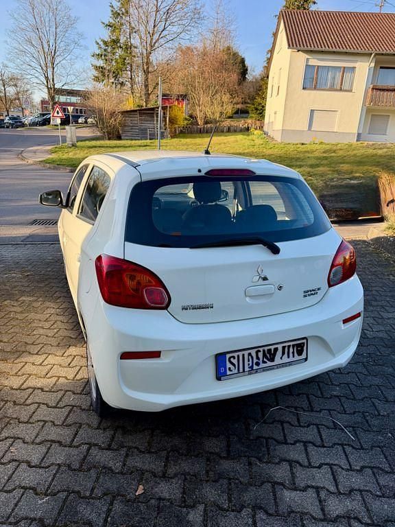 Gebraucht Mitsubishi Space Star Basis 71 PS (52 kW) 2019 Weiß Kleinwagen