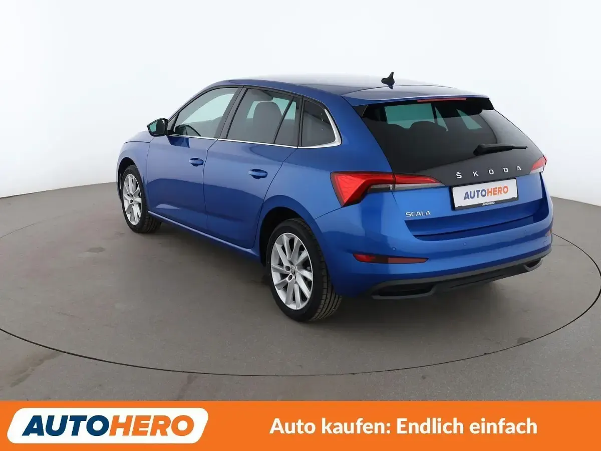 Gebraucht Skoda Scala Ambition 116 PS (85 kW) 2019 Blau Kleinwagen