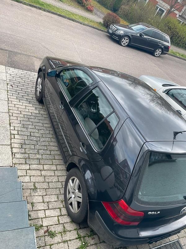 Usata VW Golf IV 101 CV (74 kW) 2000 Nero Berlina