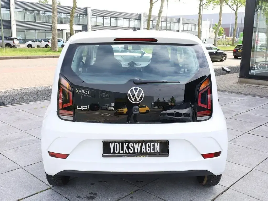 Gebraucht VW up! 65 PS (47 kW) 2021 Weiß Kleinwagen