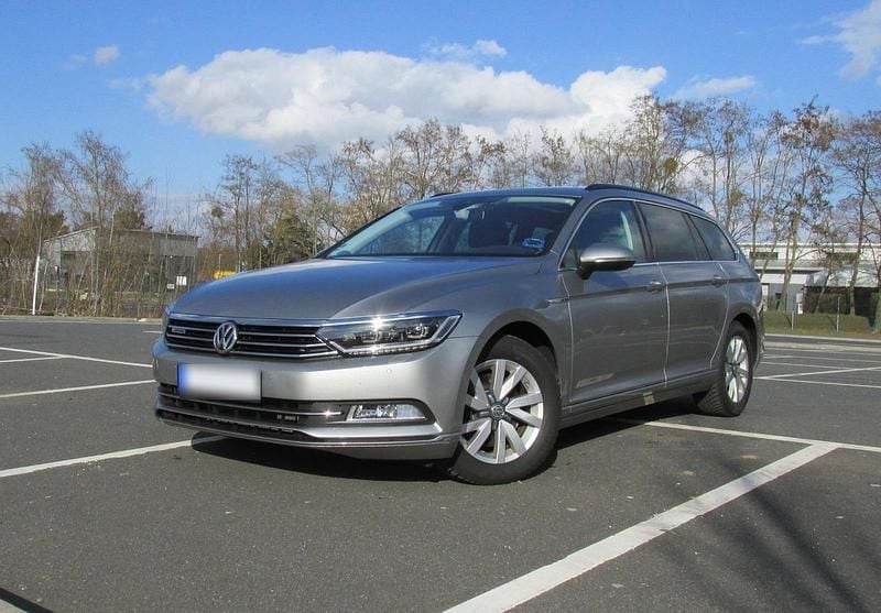 Usata VW Passat 190 CV (139 kW) 2015 Grigio Station wagon