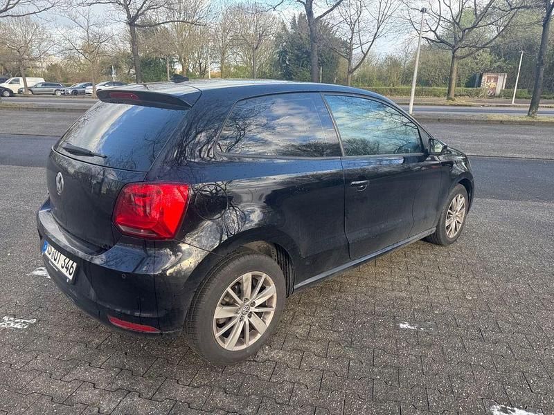 Gebraucht VW Polo 90 PS (66 kW) 2014 Schwarz Kleinwagen