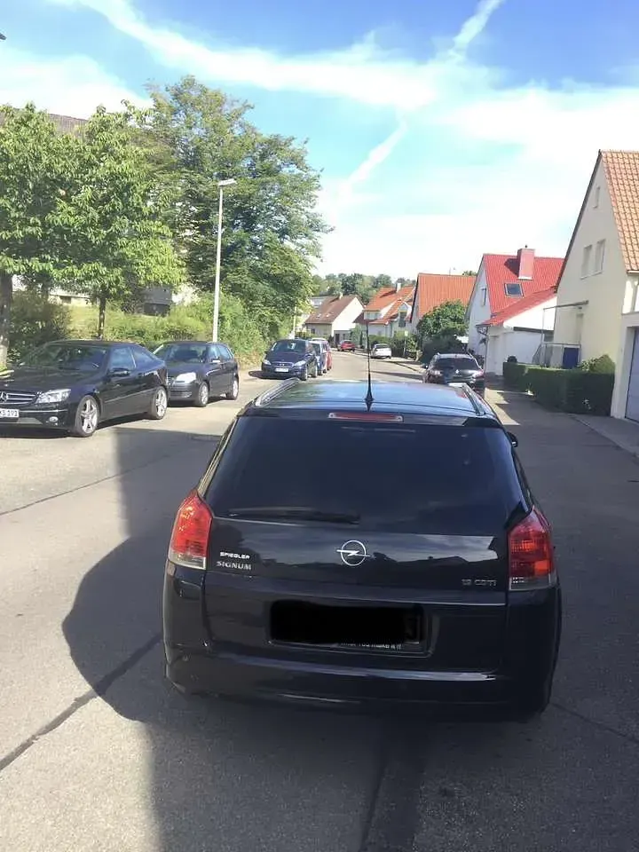 Gebraucht Opel Signum Edition+ 150 PS (110 kW) 2008 Schwarz Kleinwagen
