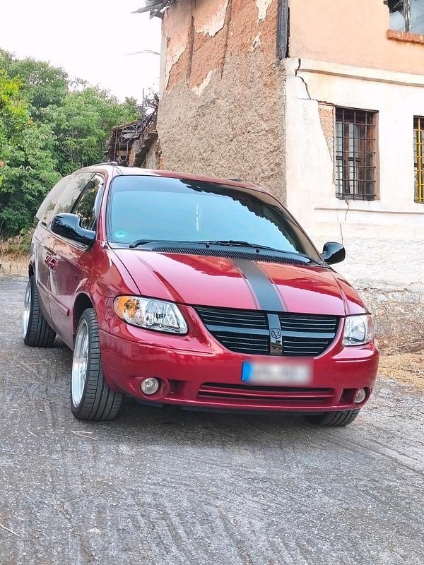 Gebraucht Dodge Grand Caravan 218 PS (160 kW) 2005 Rot Van / Kleinbus