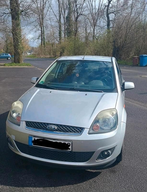 Gebraucht Ford Fiesta 80 PS (58 kW) 2006 Silber Kleinwagen