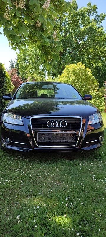 Gebraucht Audi A3 Attraction 125 PS (91 kW) 2011 Schwarz Kleinwagen