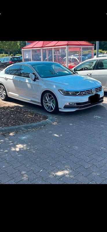Gebraucht VW Passat R-line 150 PS (110 kW) 2017 Weiß Limousine