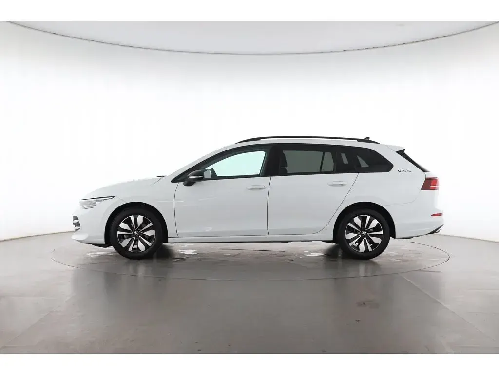 Gebraucht VW Golf VIII Goal 150 PS (110 kW) 2025 Pure white Kombi