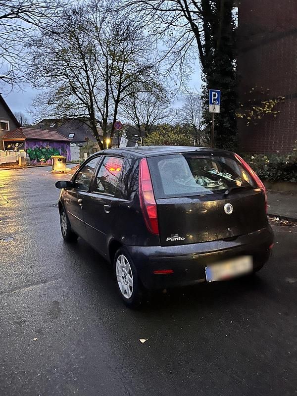 Gebraucht Fiat Punto 95 PS (69 kW) 2005 Schwarz Kleinwagen