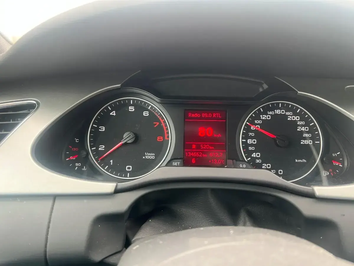 Brugt Audi A4 Comfort 180 HK (132 kW) 2010 Rød Sedan