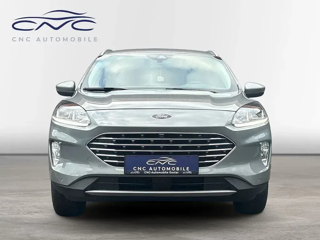 Gebraucht Ford Kuga Titanium 224 PS (164 kW) 2022 Silber SUV