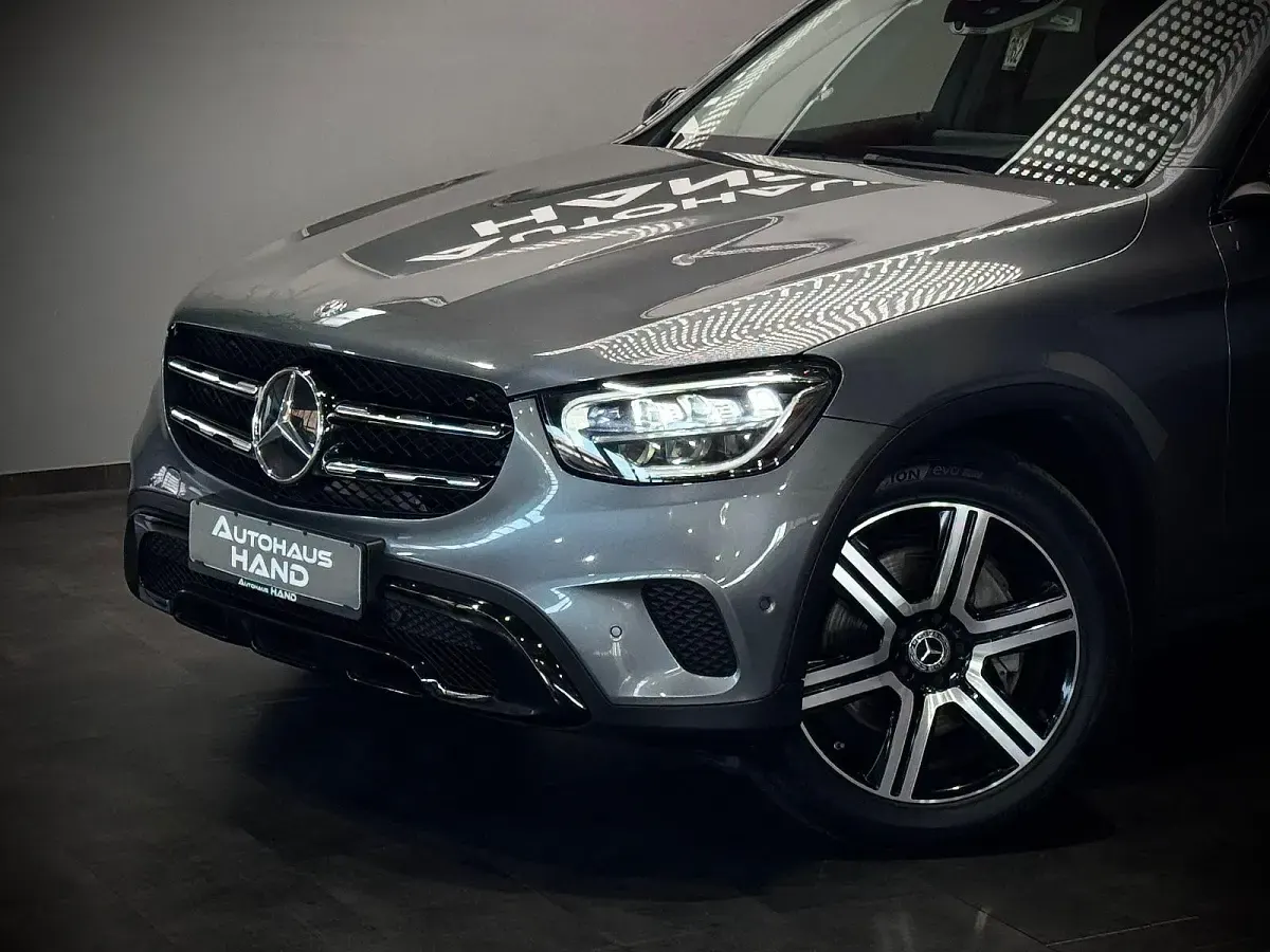 Gebraucht Mercedes GLC300 Night 245 PS (180 kW) 2019 Grau SUV
