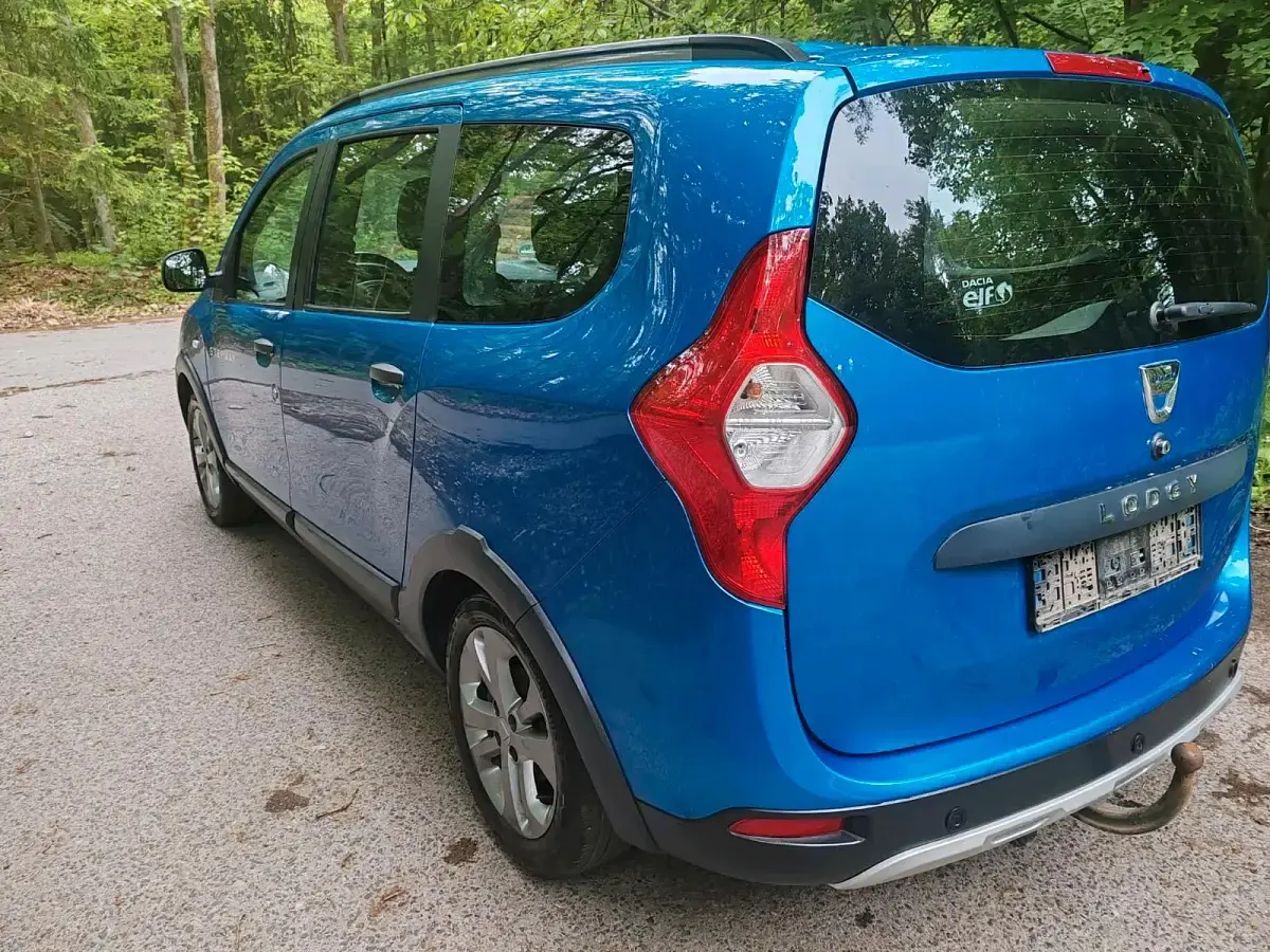Gebraucht Dacia Lodgy Stepway 116 PS (85 kW) 2015 Blau Van / Kleinbus