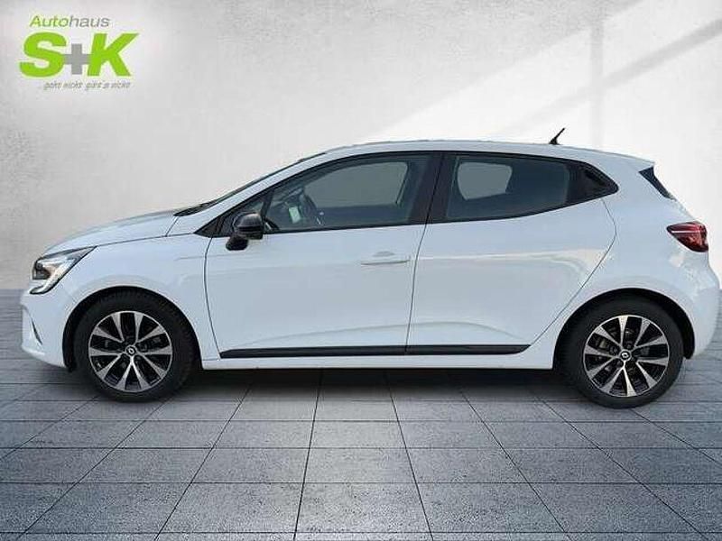 Gebraucht Renault Clio V Equilibre 143 PS (105 kW) 2023 Weiß Kleinwagen