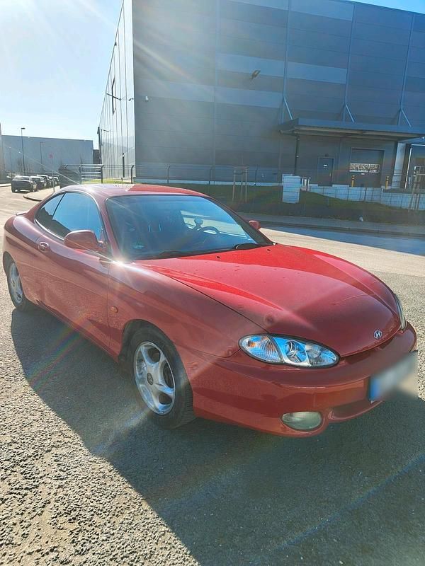 Gebraucht Hyundai Coupé 139 PS (102 kW) 1997 Rot Coupé