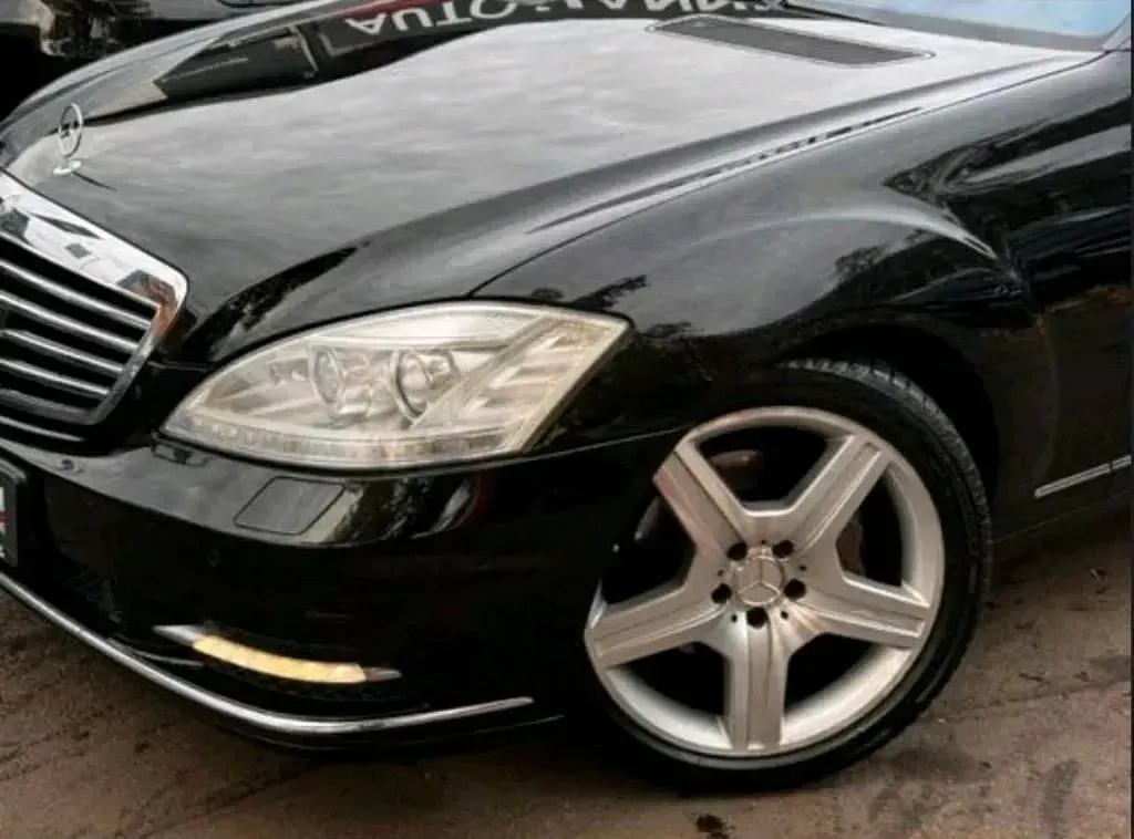 Gebraucht Mercedes S250 204 PS (150 kW) 2011 Schwarz Limousine