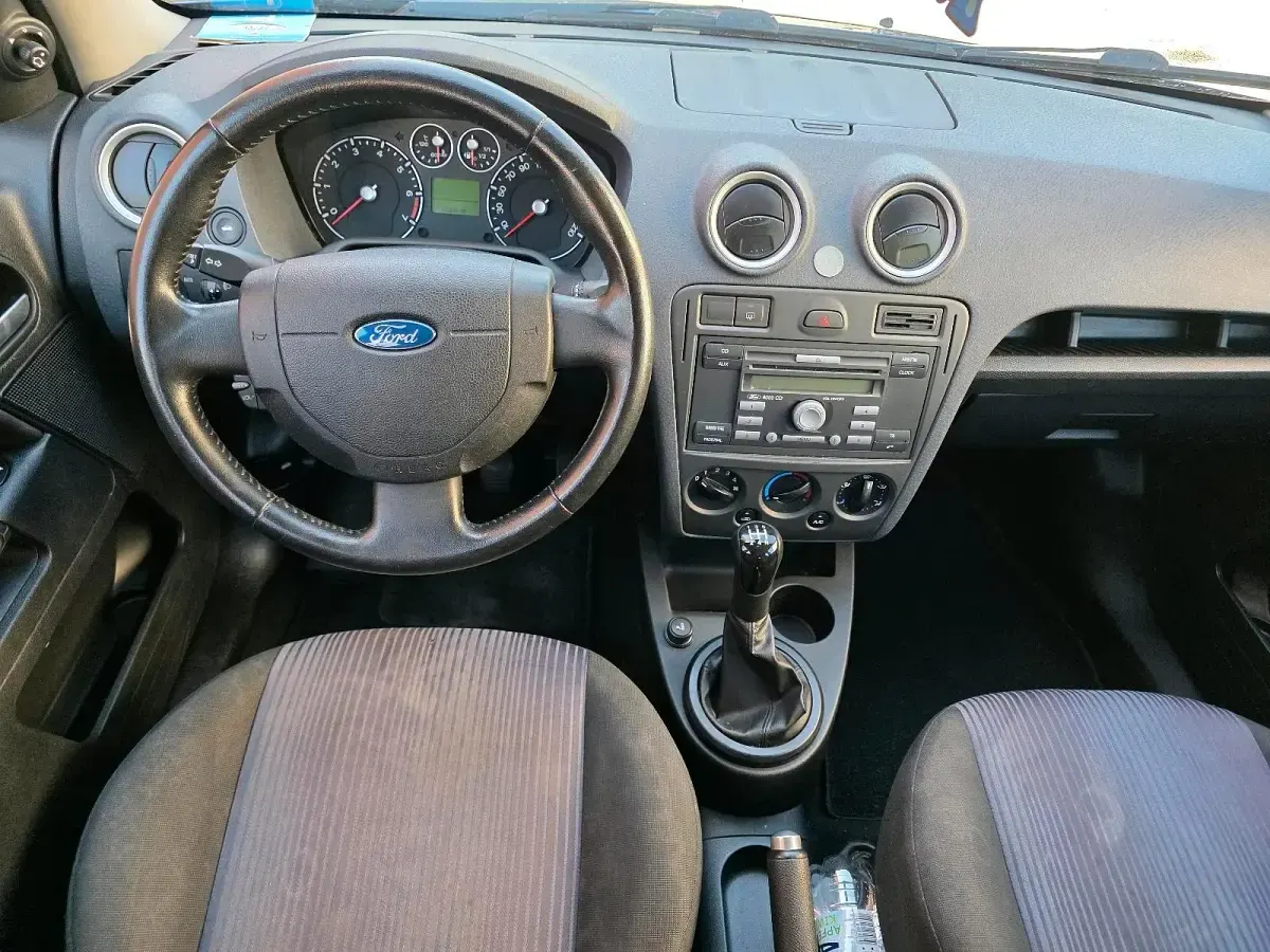 Gebraucht Ford Fusion 80 PS (58 kW) 2007 Blau Kleinwagen