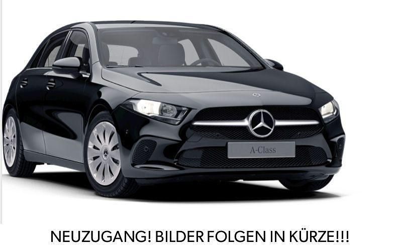 Schwarz Gebraucht 2021 Mercedes A250 Limousine | 20.990 € (Superpreis) - Bild 1/4