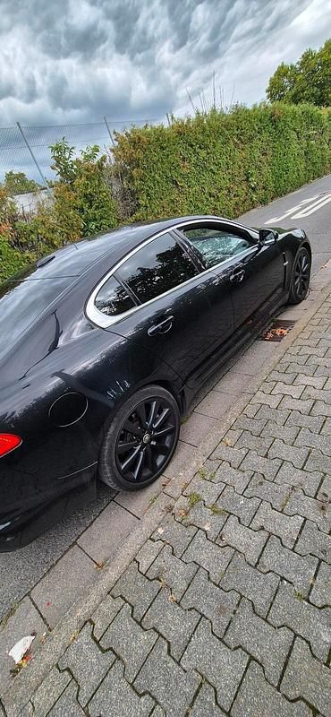 Gebraucht Jaguar XF 211 PS (155 kW) 2011 Schwarz Limousine