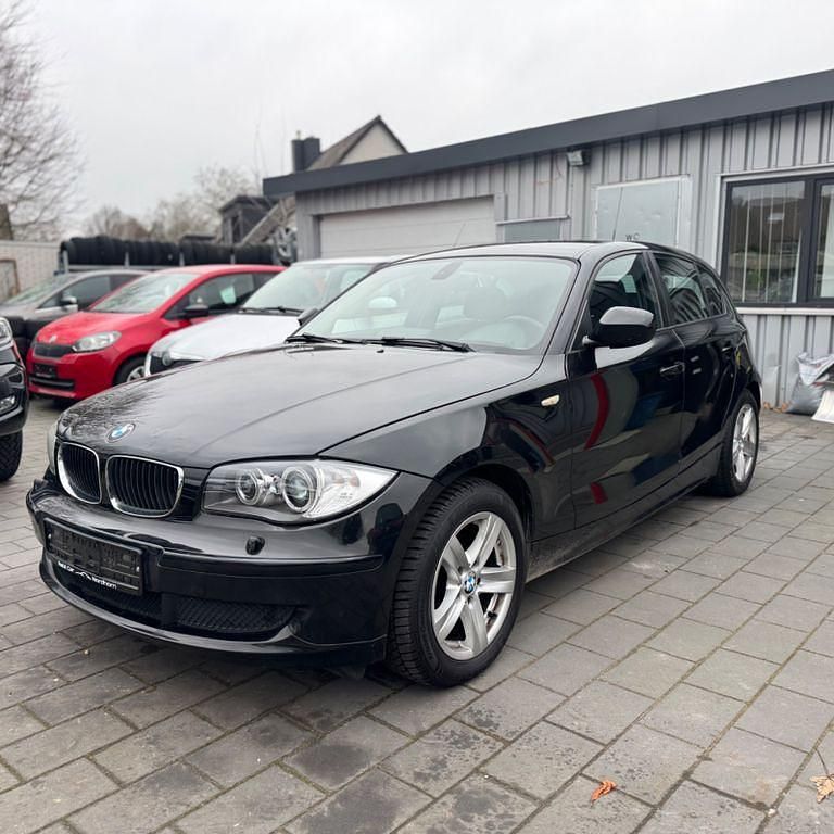 Gebraucht BMW 118 Efficient Dynamics 143 PS (105 kW) 2011 Schwarz Kleinwagen