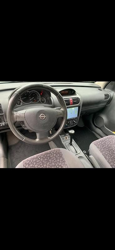 Gebraucht Opel Corsa 90 PS (66 kW) 2002 Silber Kleinwagen