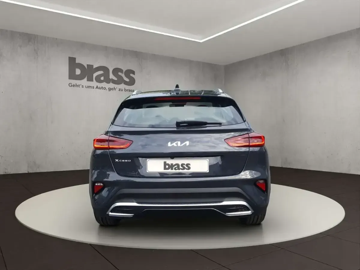 Neu Kia XCeed 150 PS (110 kW) 2026 Pentametal met. SUV