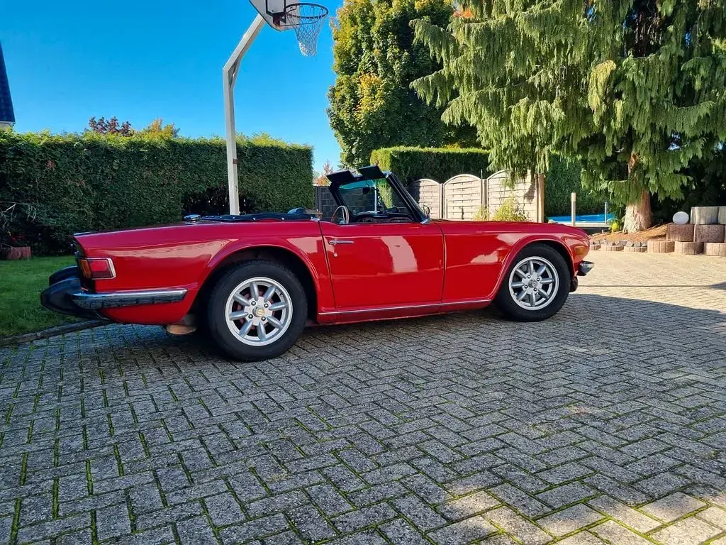 Gebraucht Triumph TR6 137 PS (100 kW) 1975 Rot Cabrio