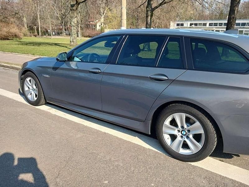 Second-hand BMW 520 Shadowline 190 CP (139 kW) 2017 Gri Break