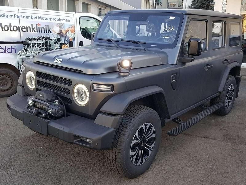 Neu BAW 212 166 PS (122 kW) 2026 Grau SUV