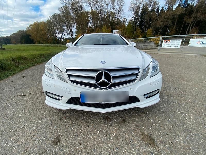 Gebraucht Mercedes E200 184 PS (135 kW) 2013 Coupé