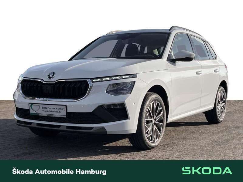 Weiß (moonweiß perleffekt) Neu 2025 Skoda Kamiq Tour SUV | 38.899 € - Bild 1/4