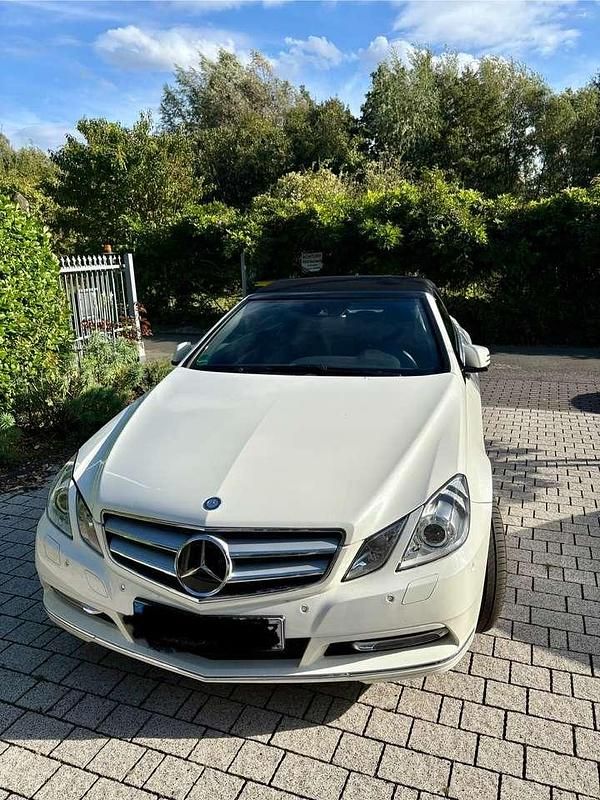 Weiß Gebraucht 2010 Mercedes E350 Cabrio | 16.500 € (Fairer Preis) - Bild 1/4