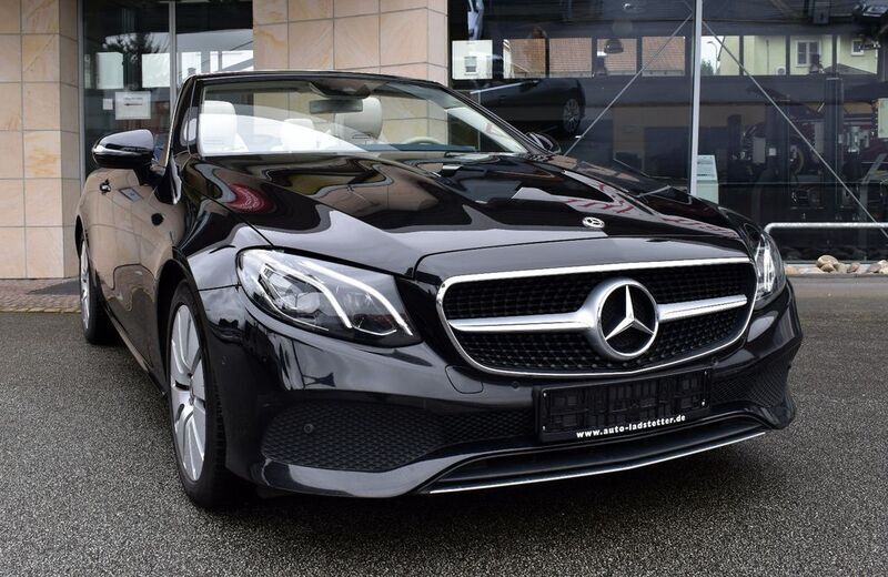 Obsidianschwarz metalliclack Gebraucht 2018 Mercedes E350 Cabrio | 42.900 € (Teuer) - Bild 1/4