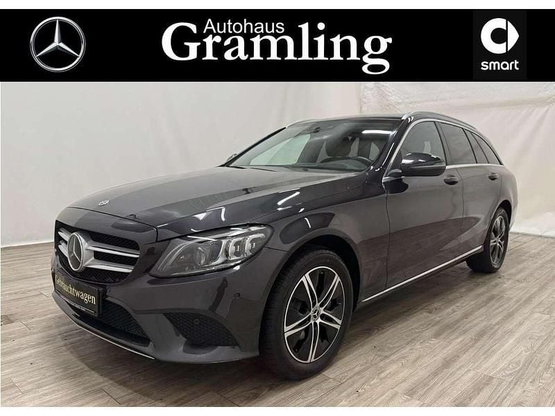 Schwarz Gebraucht 2020 Mercedes C220 Avantgarde Limousine | 23.989 € (Fairer Preis) - Bild 1/4