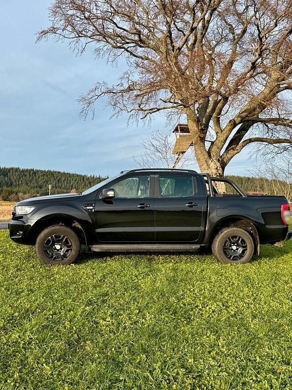 Gebraucht Ford Ranger Limited 200 PS (147 kW) 2018 Schwarz Pickup