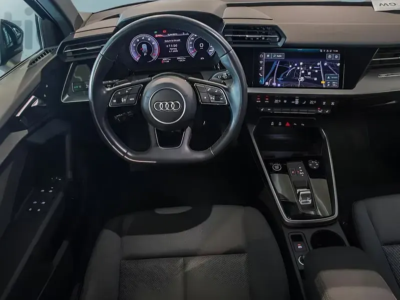 Gebraucht Audi A3 Sportback 110 PS (80 kW) 2023 Schwarz Kleinwagen