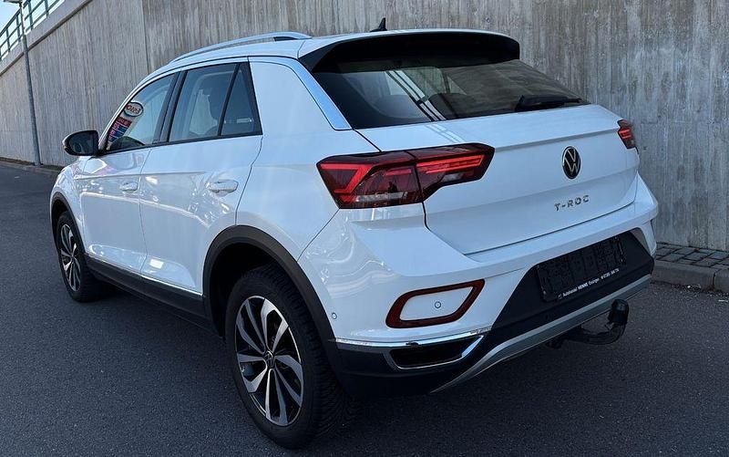 Gebraucht VW T-Roc Style 116 PS (85 kW) 2023 Weiß SUV