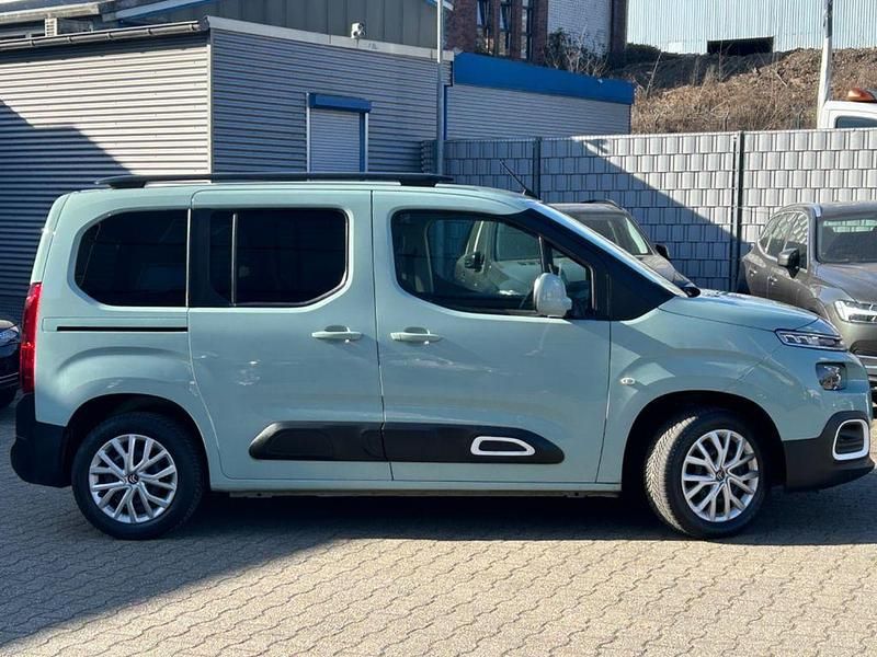 Gebraucht Citroën Berlingo Feel 131 PS (96 kW) 2019 Grün Van / Kleinbus