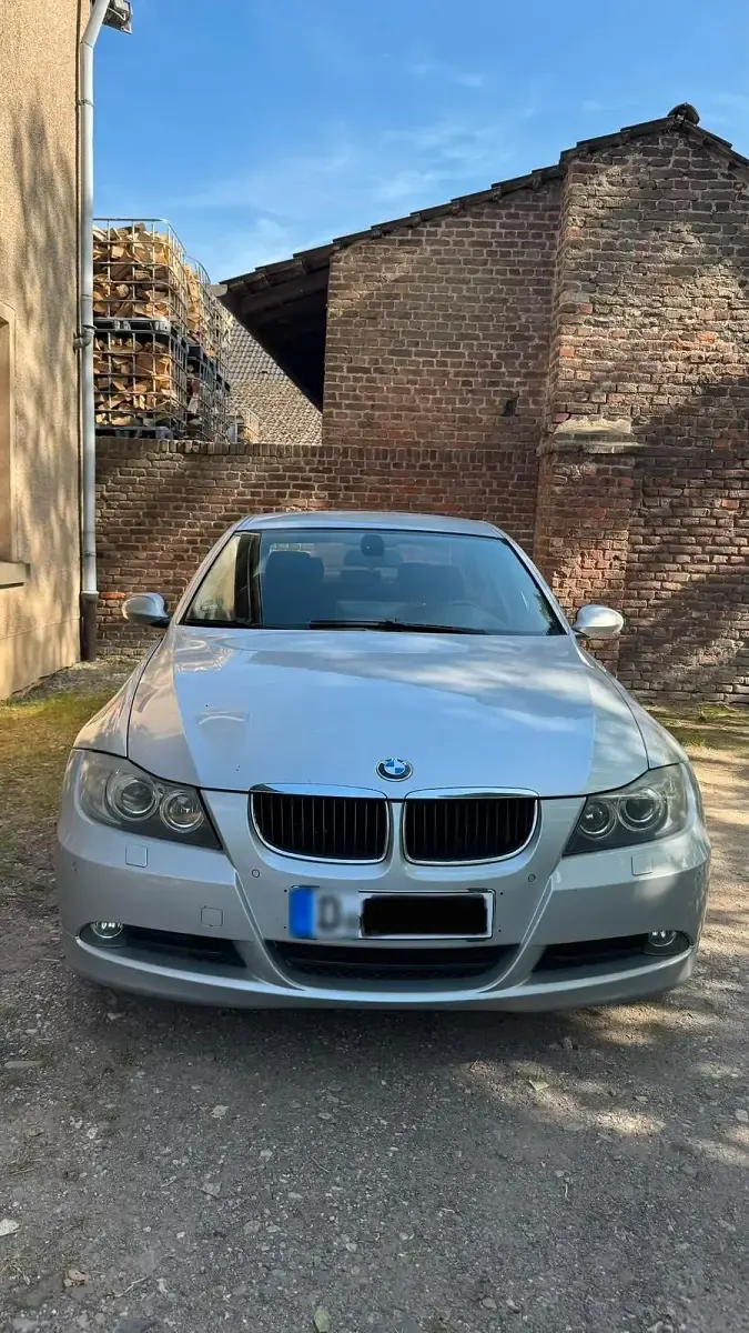 Gebraucht BMW 320 Shadowline 163 PS (119 kW) 2006 Silber Limousine