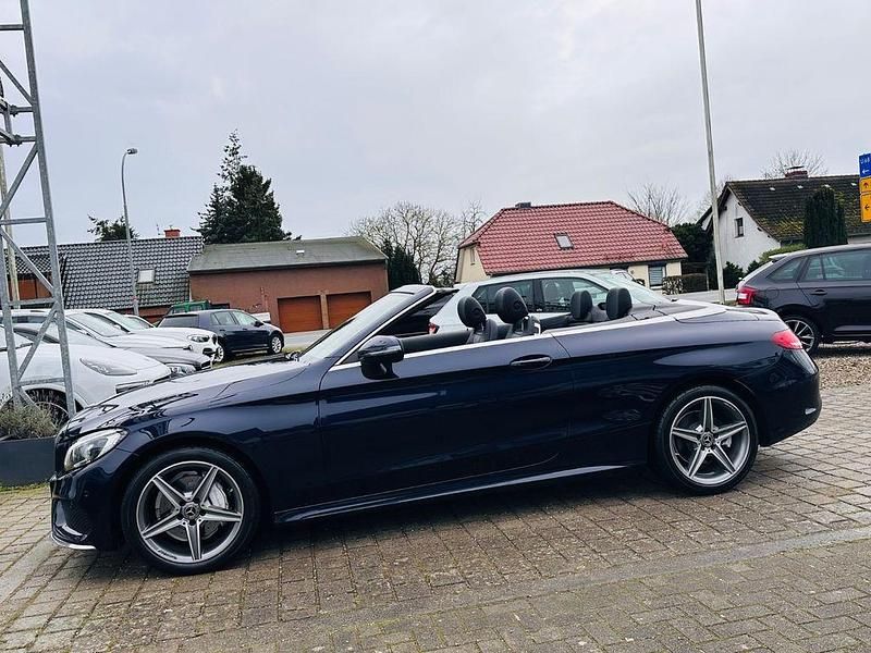 Gebraucht Mercedes C200 AMG 184 PS (135 kW) 2017 Blau Cabrio