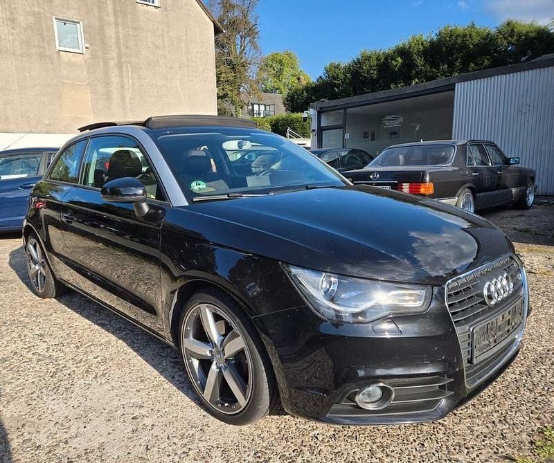 Schwarz Gebraucht 2010 Audi A1 Exclusive Kleinwagen | 6.890 € (Guter Preis) - Bild 1/4