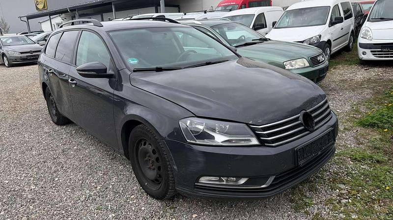 Gebraucht VW Passat 140 PS (102 kW) 2014 Grau Kombi