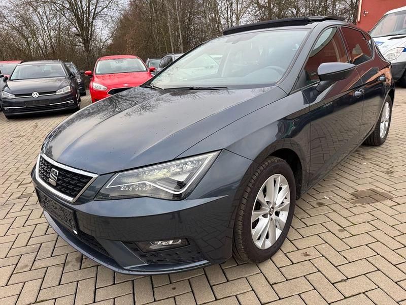 Grau Gebraucht 2019 Seat Leon Limousine | 9.490 € (Guter Preis) - Bild 1/4