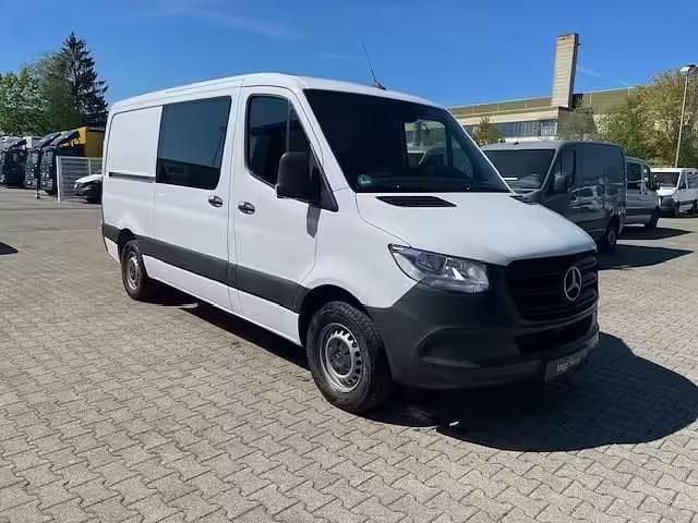 Gebraucht Mercedes Sprinter 150 PS (110 kW) 2022 Arktikweiß Van