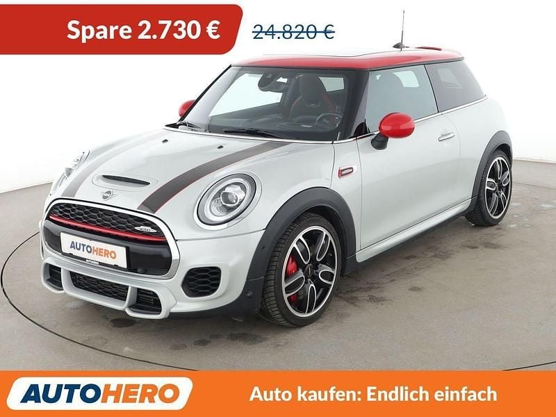 Gebraucht Mini John Cooper Works 231 PS (169 kW) 2019 Weiß Kleinwagen
