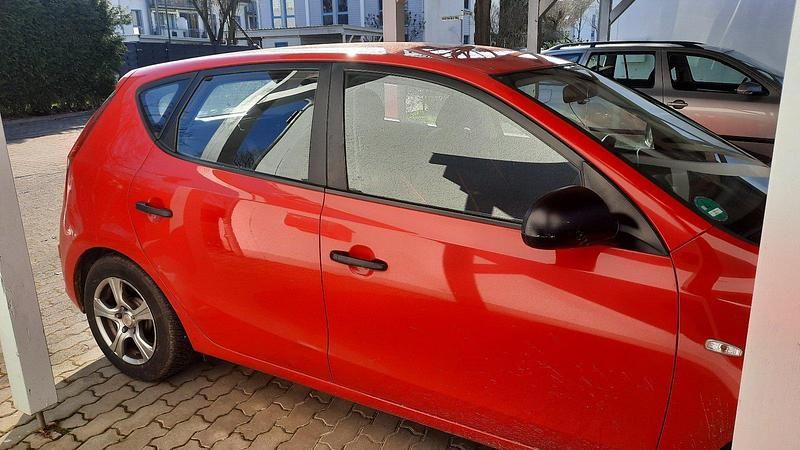 Gebraucht Hyundai i30 2008 Rot Kleinwagen