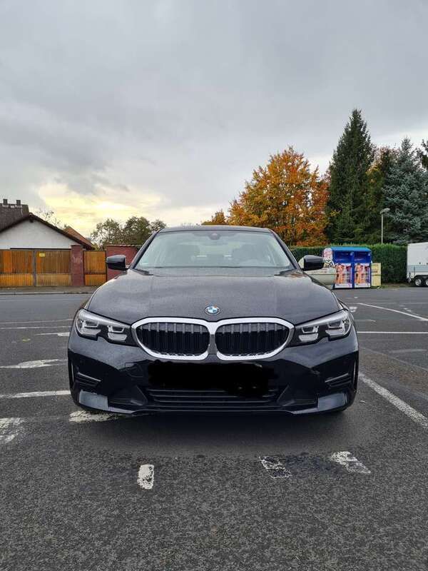 Gebraucht 2019 BMW 318 Advantage Limousine | 22.980 € (Fairer Preis) - Bild 1/4
