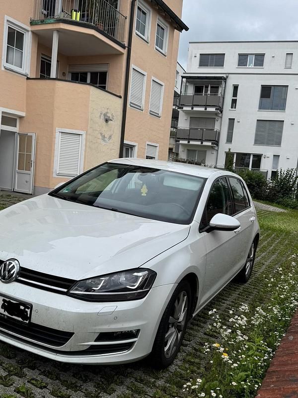 Gebraucht VW Golf VII 150 PS (110 kW) 2016 Weiß Limousine