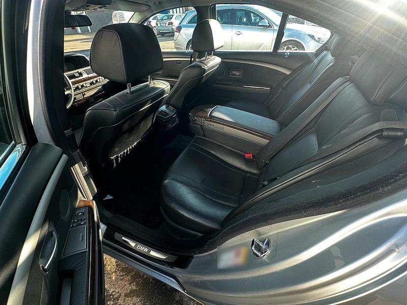 Gebraucht BMW 745 272 PS (200 kW) 2002 Grau Limousine